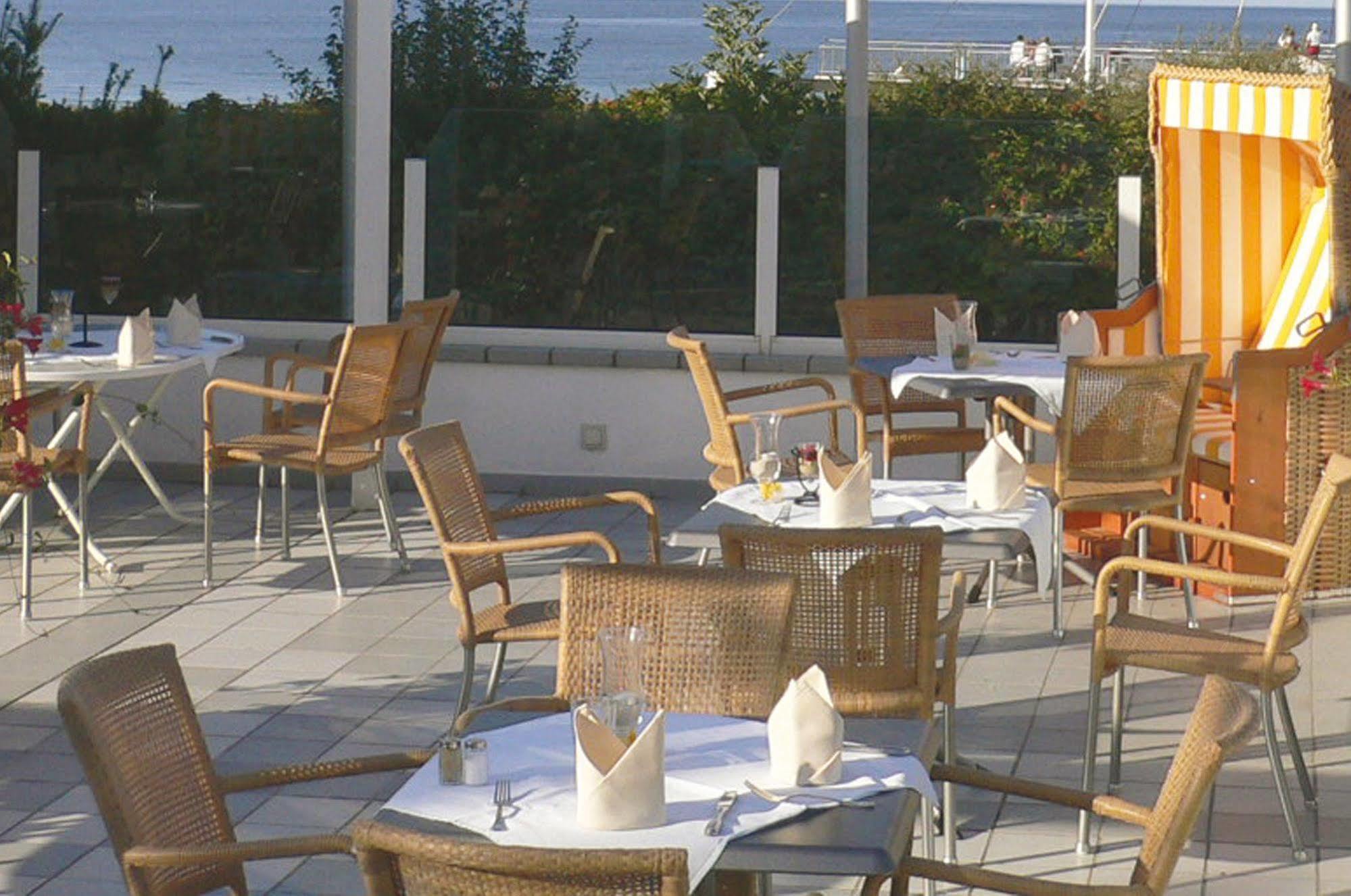 Hotel Seeschloesschen Hohwacht Exterior photo
